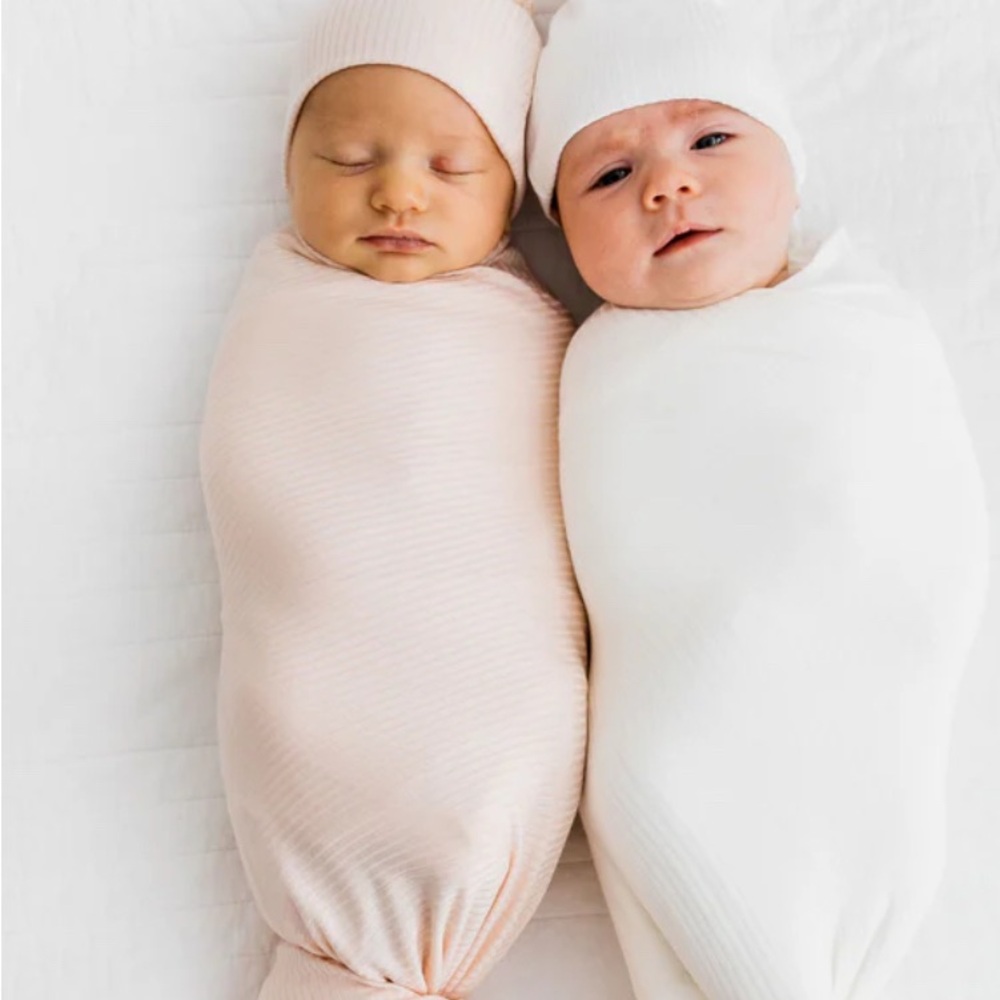 LOU & LOU COMPANY ROSIE RIBBED SWADDLE BLANKET